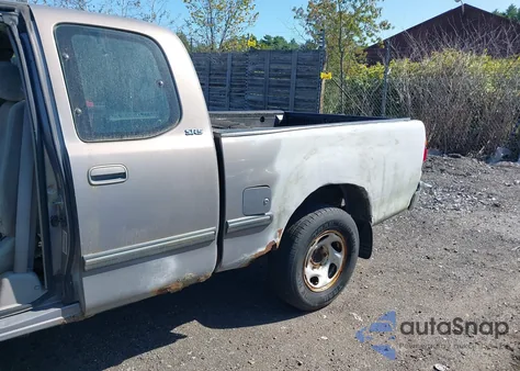 2000 Toyota Tundra Sr5 from USA, damaged, VIN 5TBRN3417YS015920